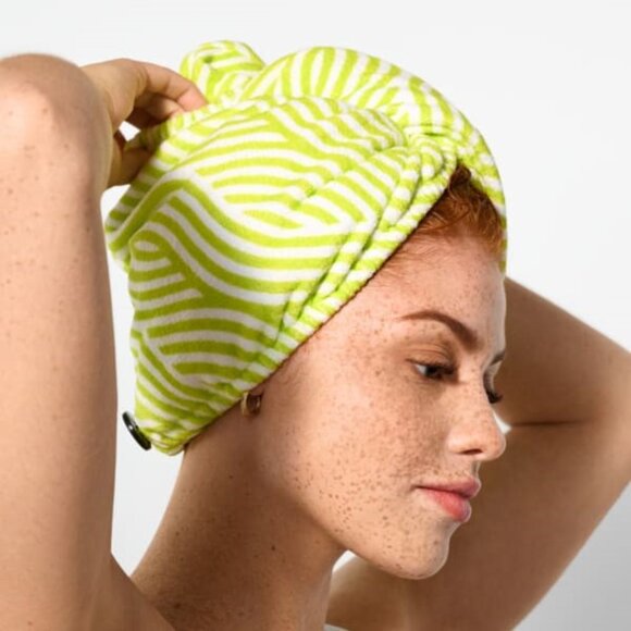 Hair Care Basics Bundle - Picture 4 of 9